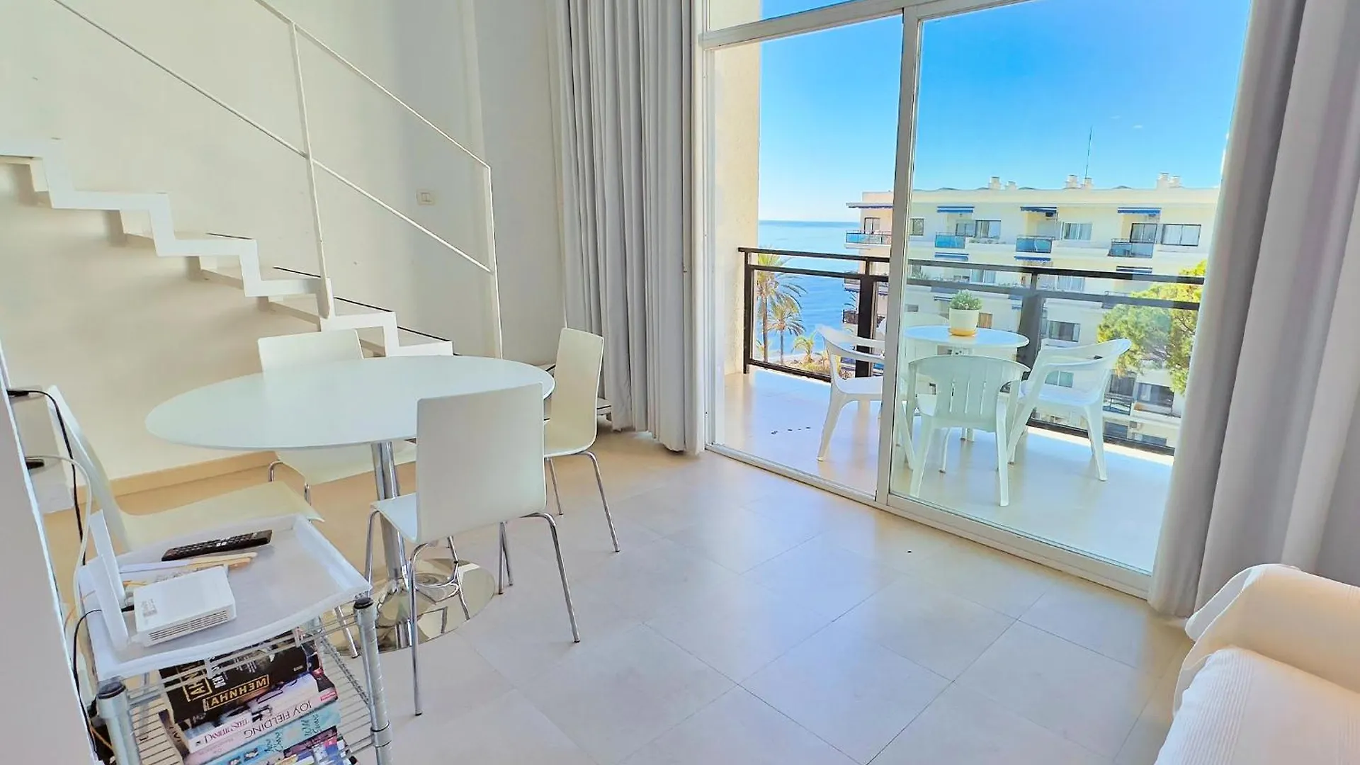 Apartment Skol 302 Super One-Bedroom Duplex With Sea Views Marbella