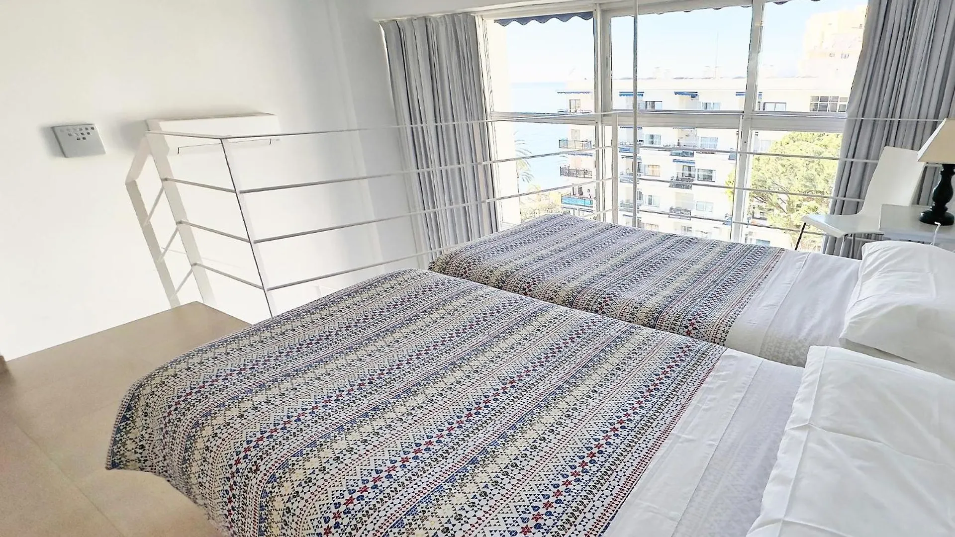 Apartment Skol 302 Super One-Bedroom Duplex With Sea Views Marbella